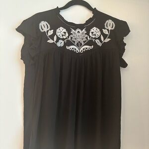 Knox Rose (a target brand) NWT embroidered sleeveless blouse